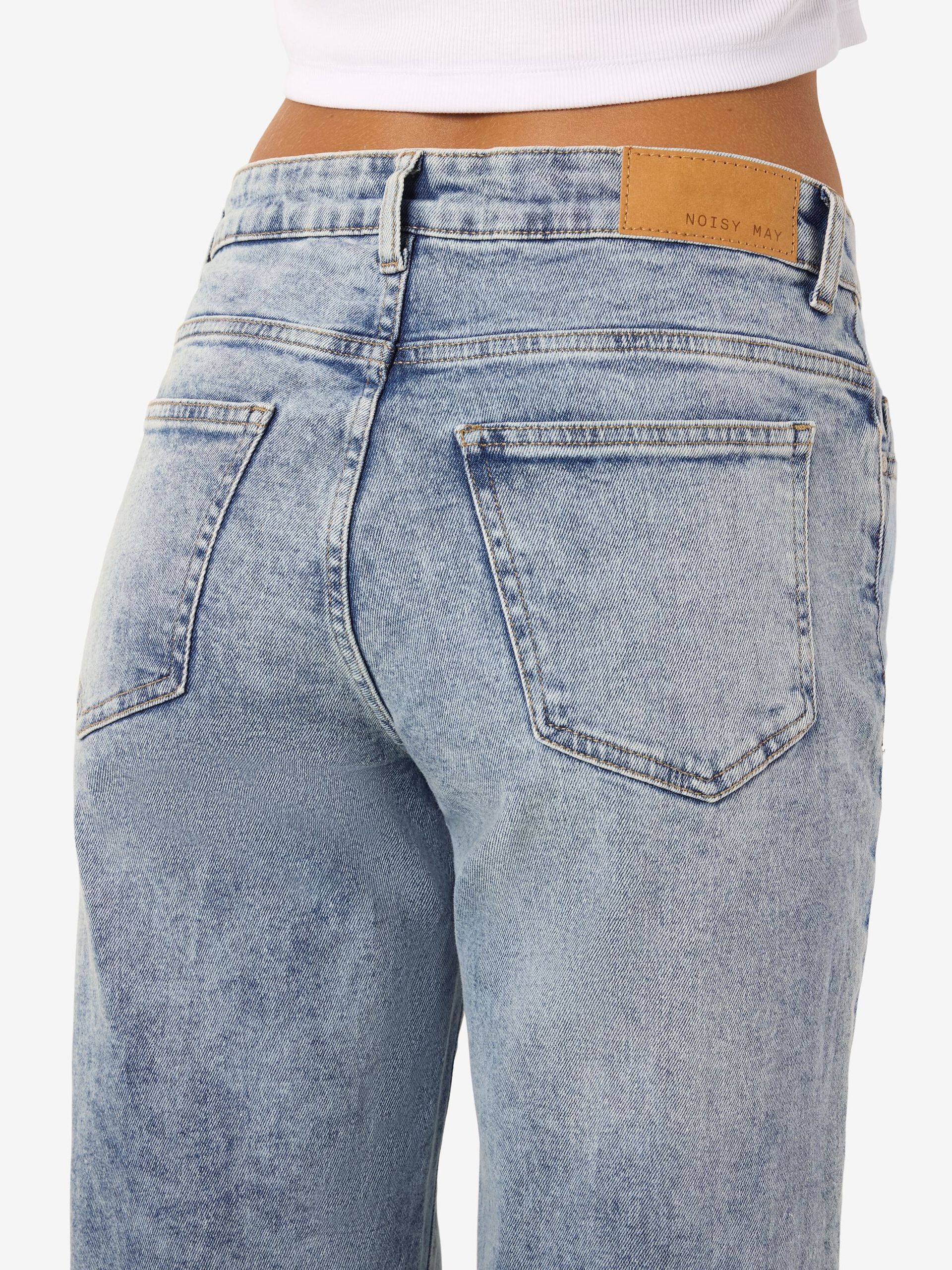 Carousel image - NMYOLANDA STRAIGHT FIT JEANS, Light Blue Denim | 9