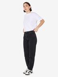 Noisy May NMISABEL HIGH-WAIST ANKLE MOM JEANS, Black, highres - 27013147_Black_004.jpg