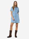 Noisy May DENIM MINI-ROBE, Light Blue Denim, highres - 27032701_LightBlueDenim_004.jpg
