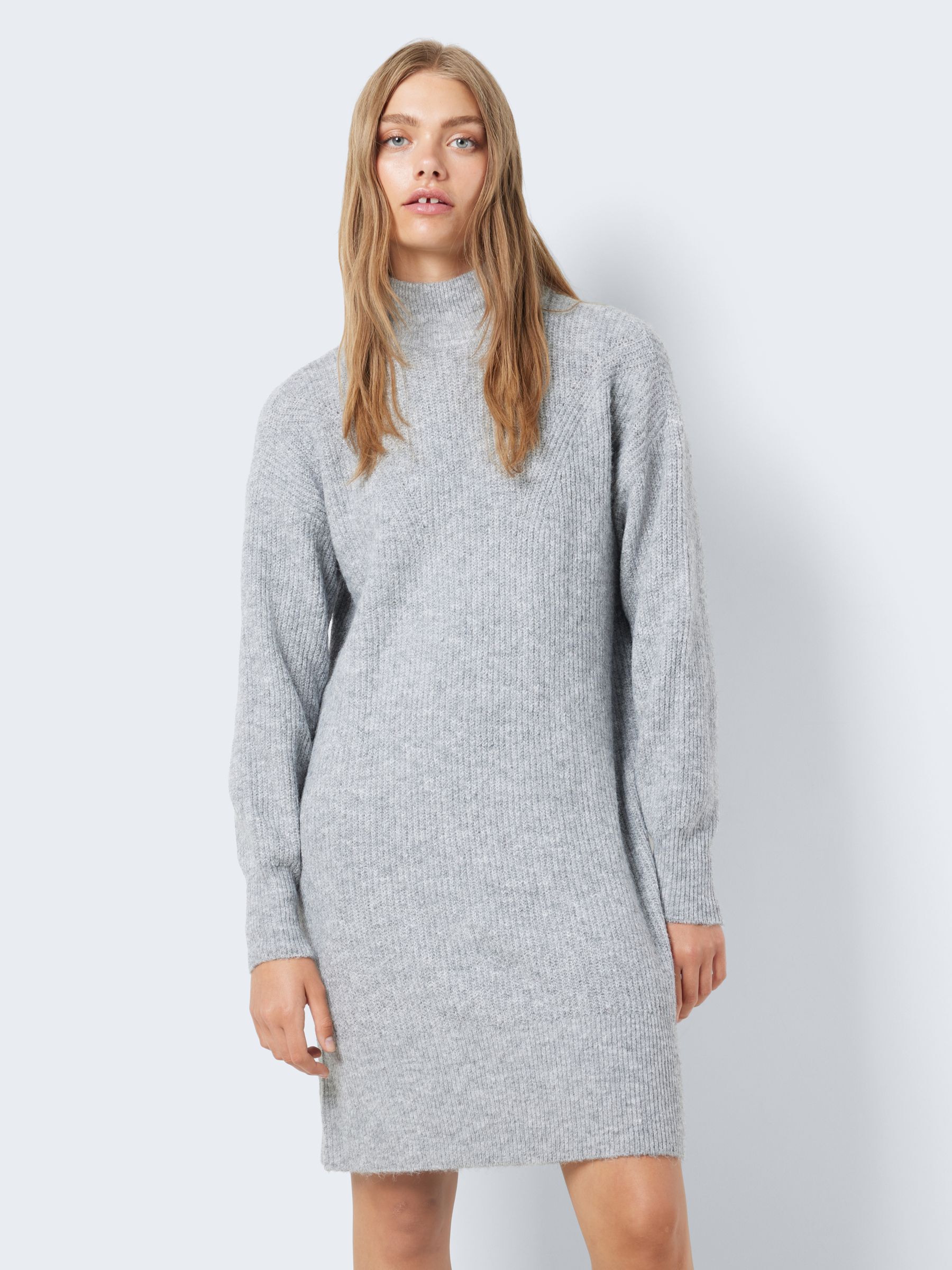 Noisy on sale may jurk