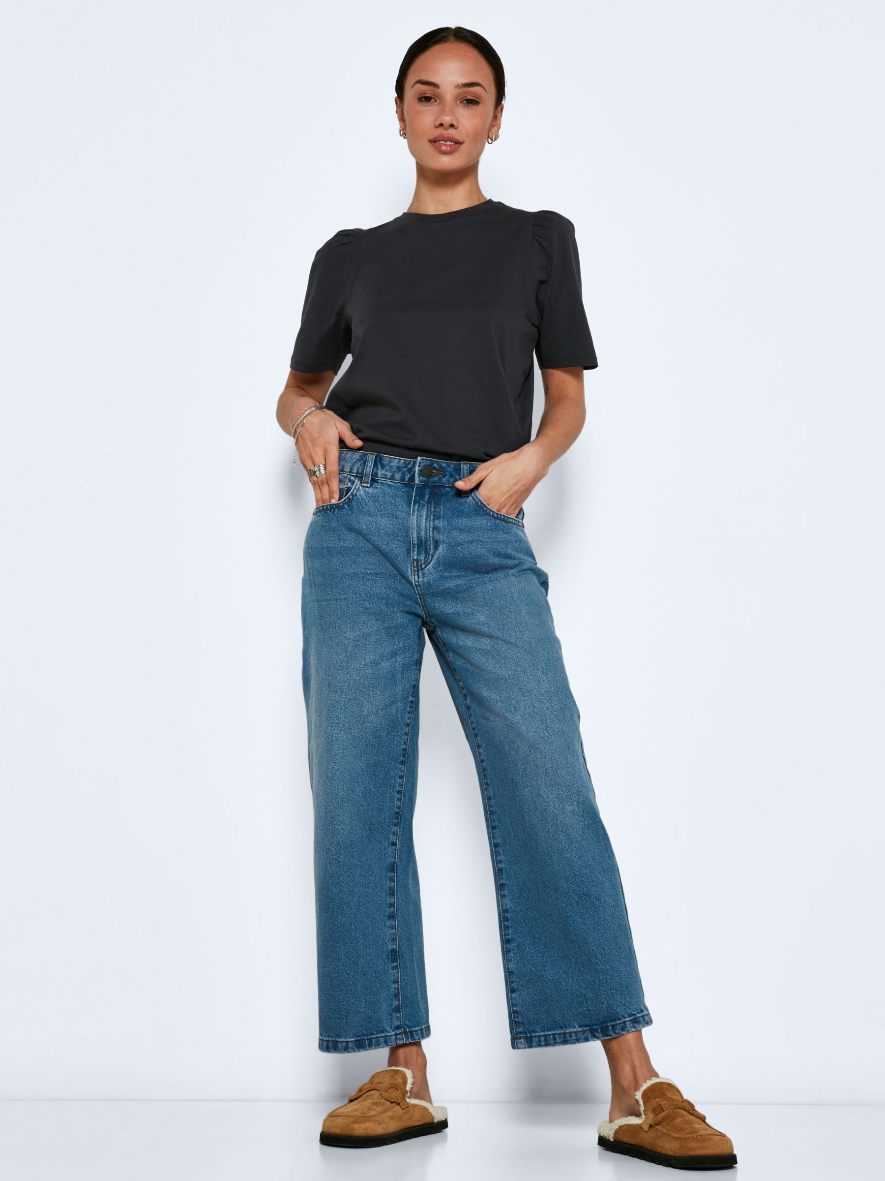 cropped jeans