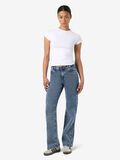 Noisy May NMYOLANDA STRAIGHT FIT JEANS, Medium Blue Denim, highres - 27035211_MediumBlueDenim_007.jpg