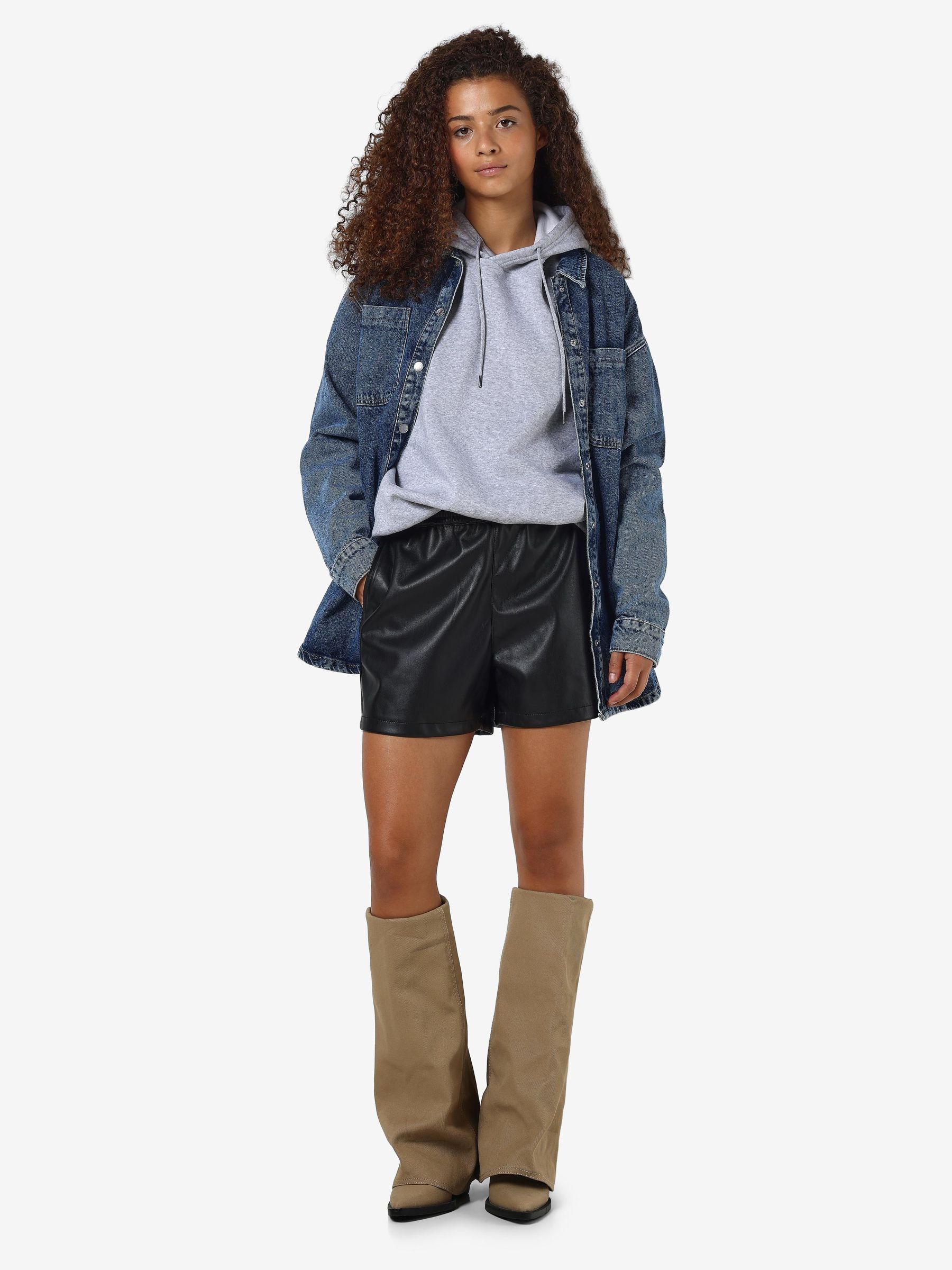 Black leather deals shorts zara