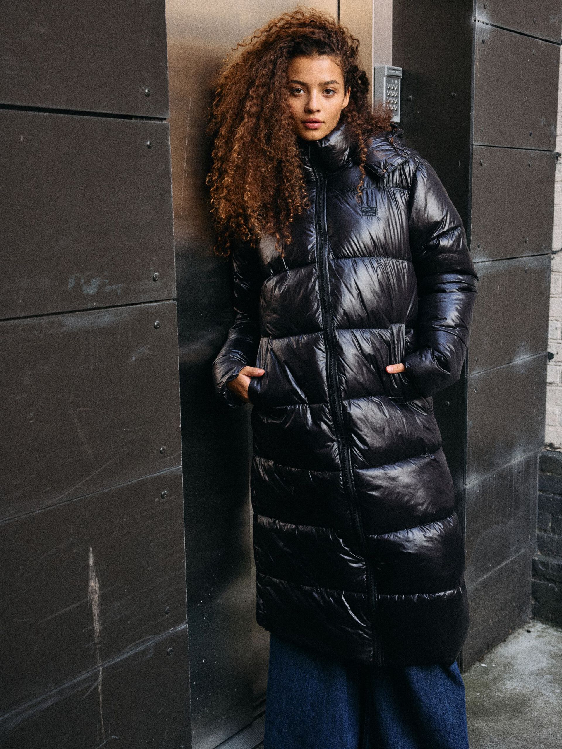 Carousel image - LONGLINE PUFFER COAT, Black | 8
