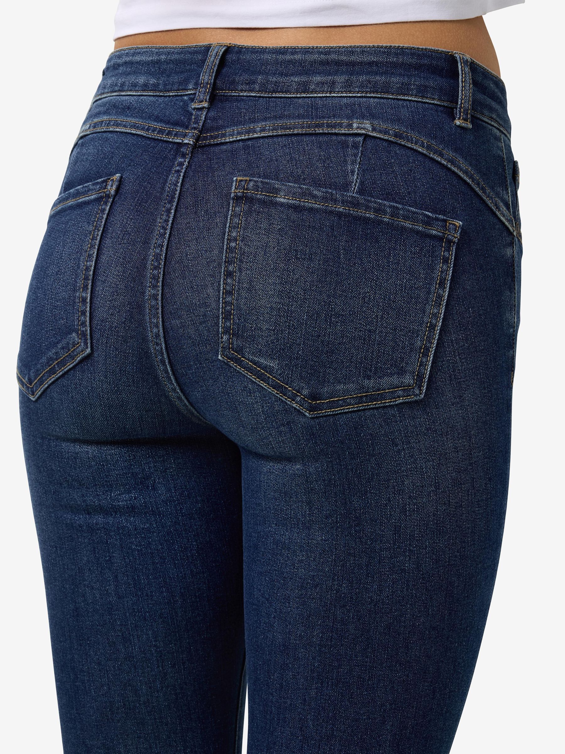 Noisy may push deals up jeans