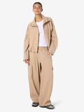 Product image thumbnail - NMKIRBY CARGOHOSE, White Pepper | 6