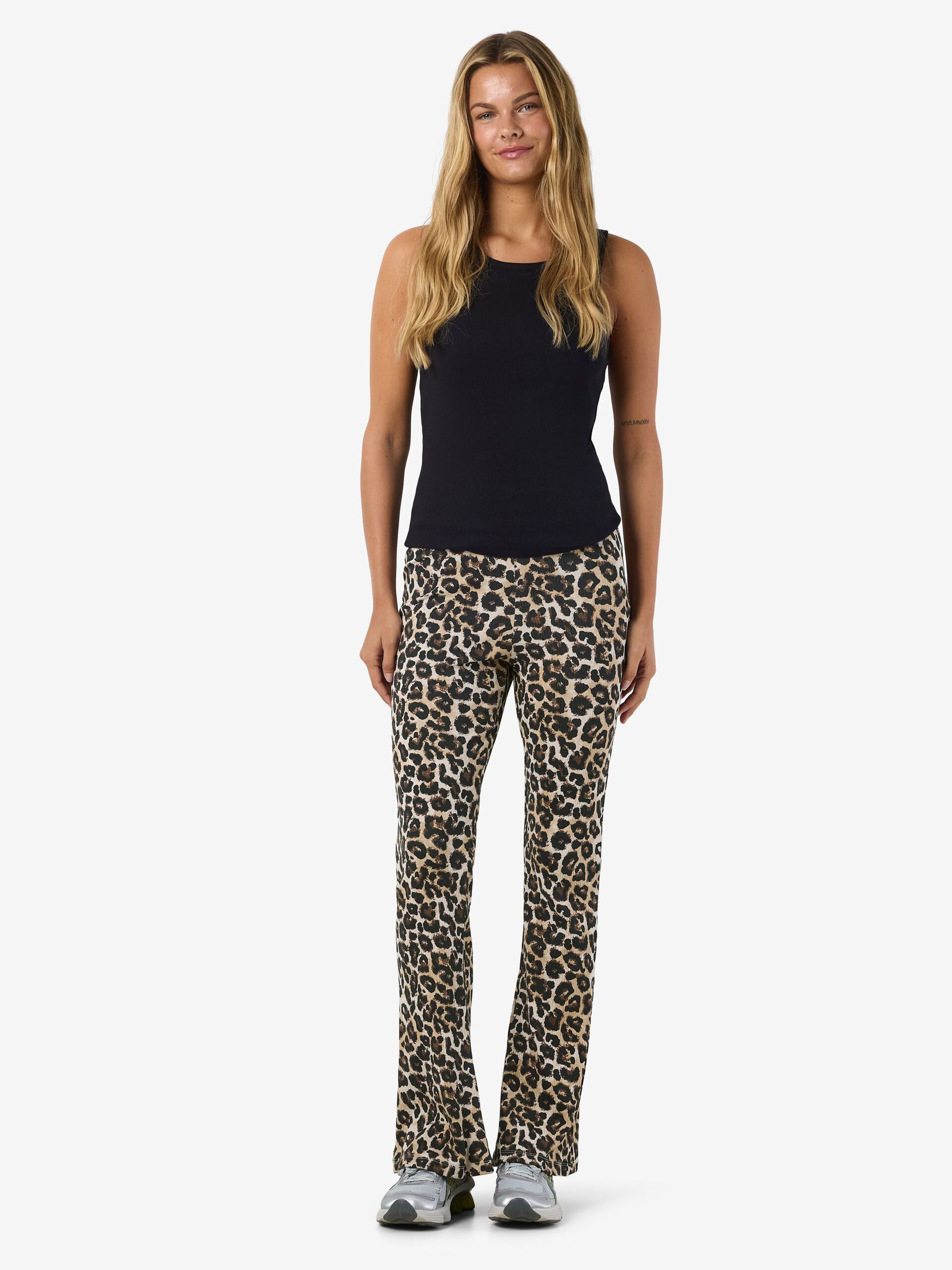 Carousel image - HIGH WAIST FLARED HOSE, Black | 4