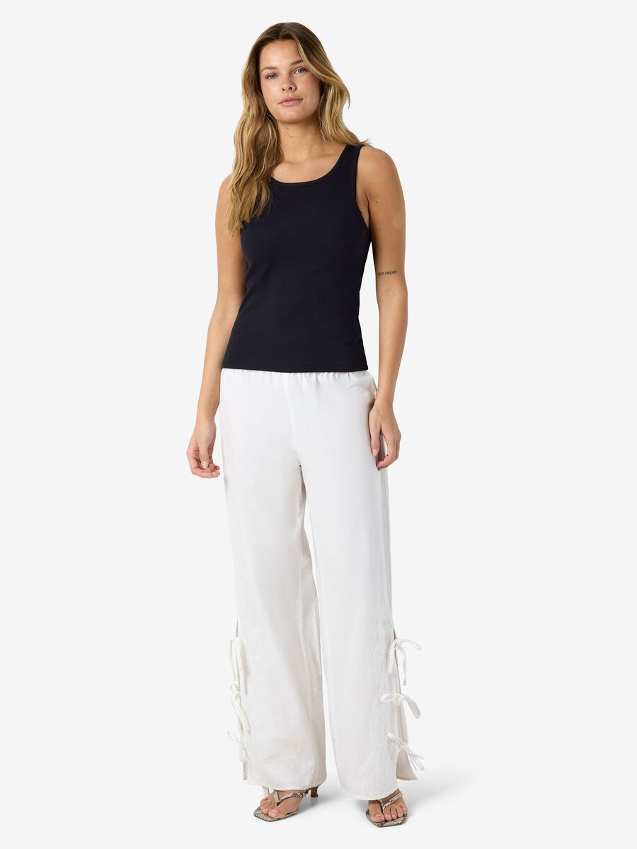 Carousel image - NMMAE TIE TR&AElig;NINGSBUKSER, Cloud Dancer | 6