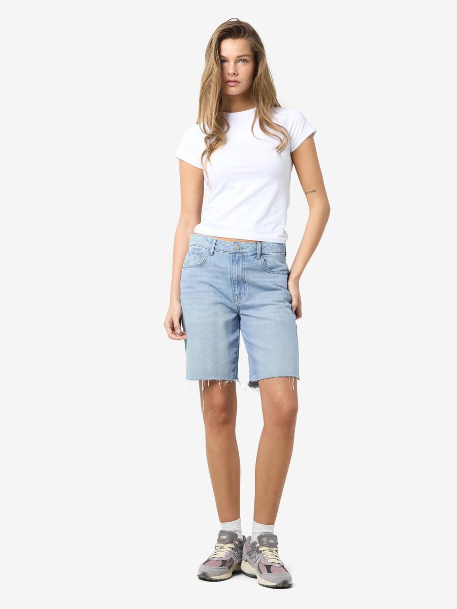 Noisy May NMHOLLA DENIM SHORTS, Light Blue Denim, highres - 27033663_LightBlueDenim_007.jpg