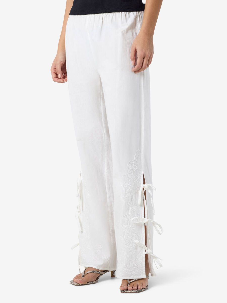 Product tile image - NMMAE TIE TR&AElig;NINGSBUKSER, Cloud Dancer | 27037712_CloudDancer