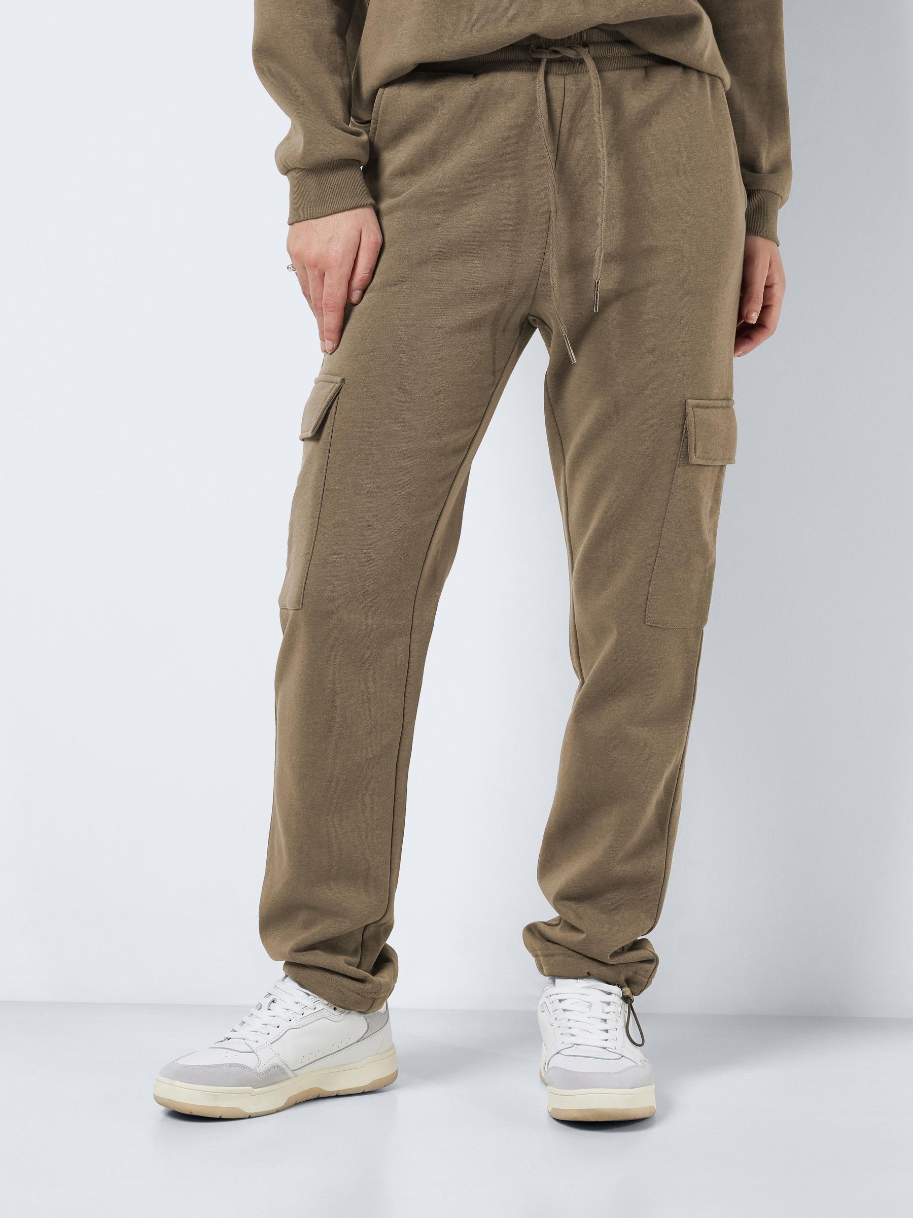Cargo sweats online