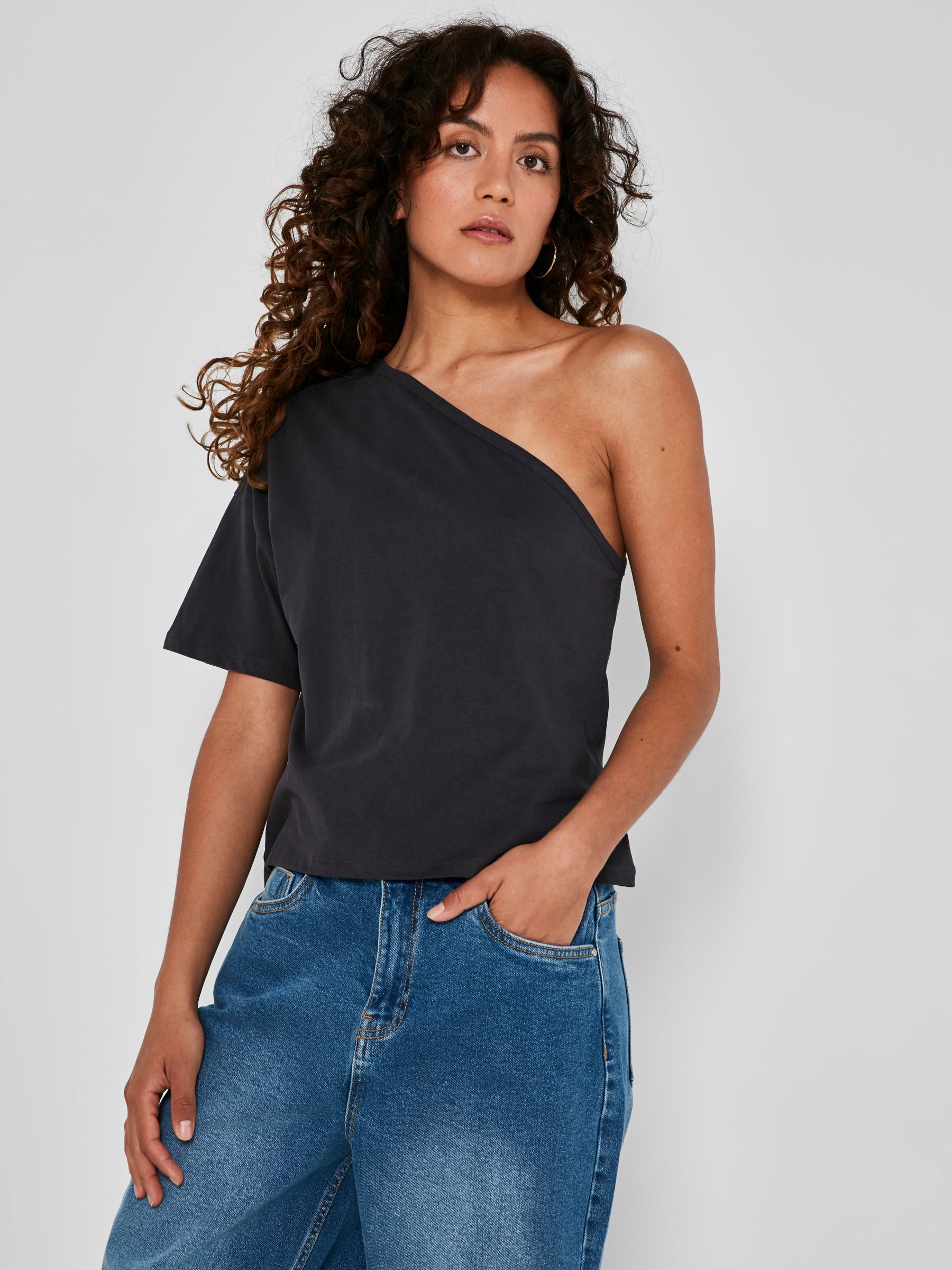 One shoulder best sale t shirt