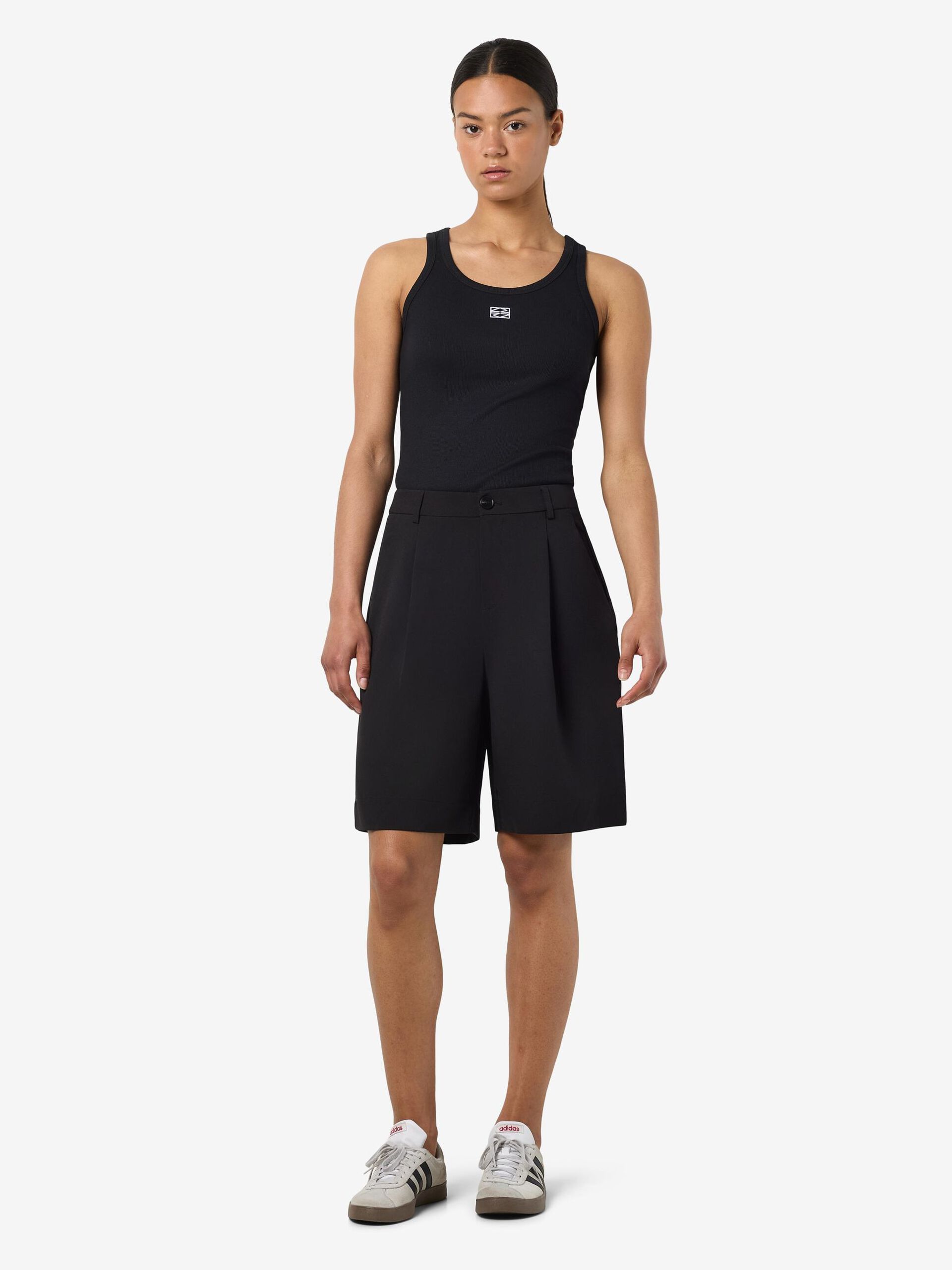 Carousel image - BERMUDA, Black | 6