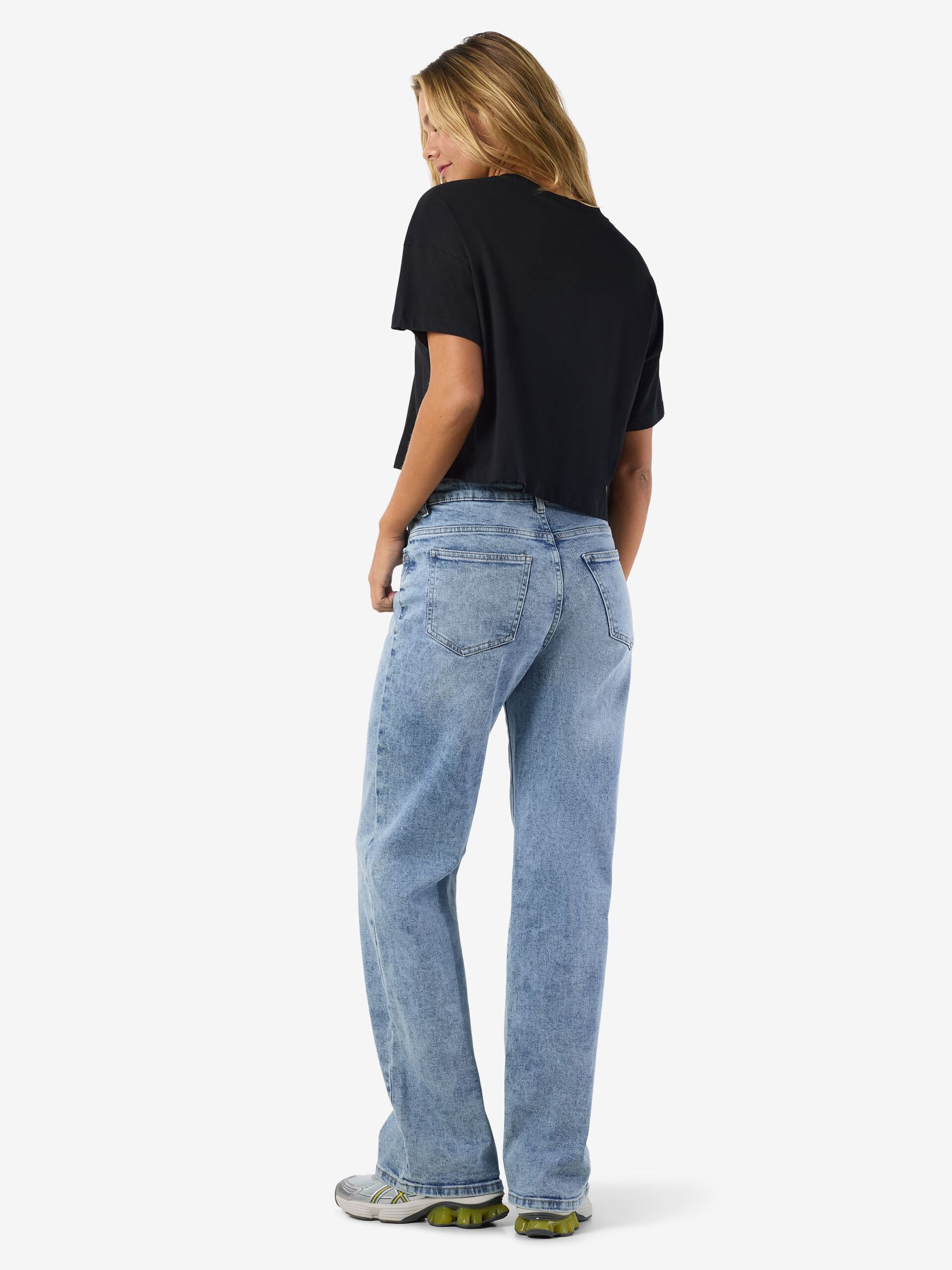 Carousel image - SHORT SLEEVED SEMI CROPPED TOP, Black | 3