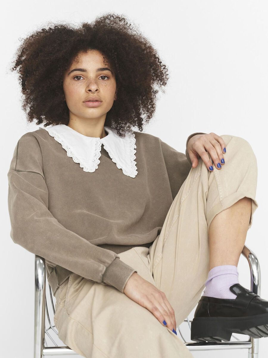 BRODERIE ANGLAISE COLLAR SWEATSHIRT, Kalamata, highres