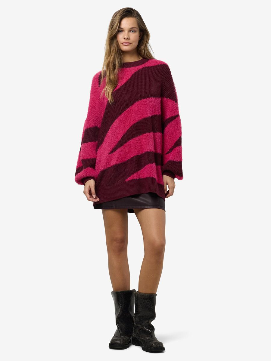 Carousel image - MAGLIONE, Windsor Wine | 4